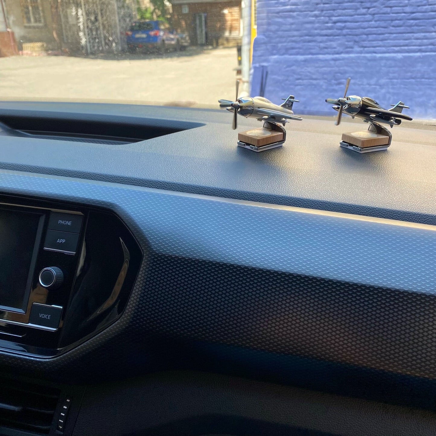 Sleek & Cool Solar Powered Airplane Air Freshener